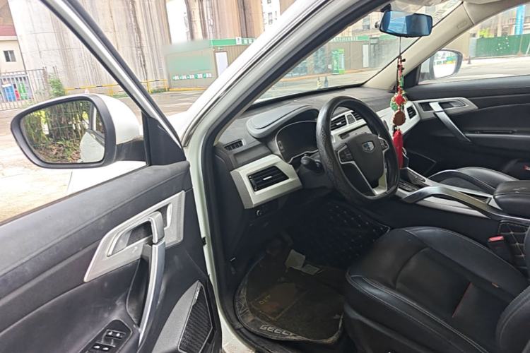 Used Geely Auto Emgrand X7 Sport 2018 1.8TD Automatic Two-Wheel Drive Smart Connect 4G Internet Edition Driver Seat