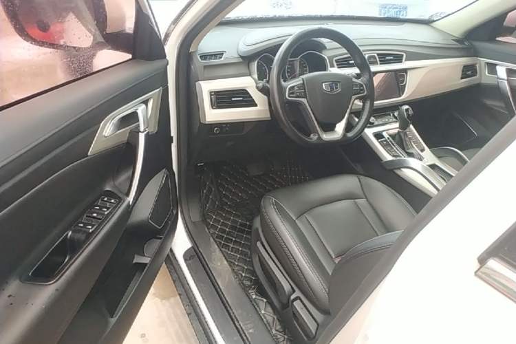 Used Geely Auto Emgrand X7 Sport 2018 1.8TD Automatic Two-Wheel Drive Zhiya Model Driver Seat