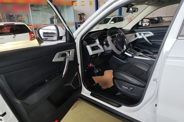 Used Geely Auto Emgrand X7 Sport 2018 1.8TD Automatic Two-Wheel Drive Smart Connect 4G Internet Edition Driver Seat