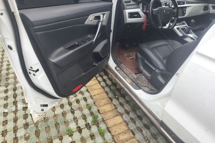 Used Geely Auto Emgrand X7 Sport 2018 2.0L Manual Two-Wheel Drive Zhiya Version Driver Seat