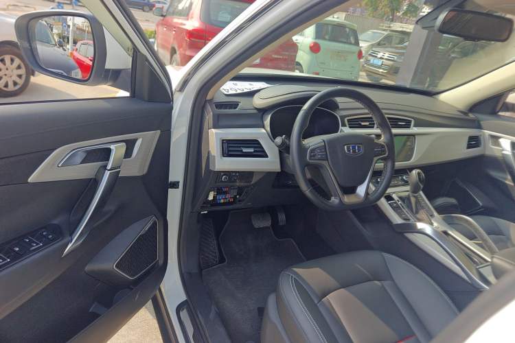 Used Geely Auto Emgrand X7 Sport 2018 1.8TD Automatic Two-Wheel Drive Smart 4G Connected Version Driver Seat