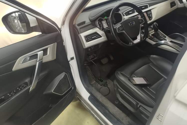 Used Geely Auto Emgrand X7 Sport 2018 1.8TD Automatic Two-Wheel Drive Zhiya Model Driver Seat