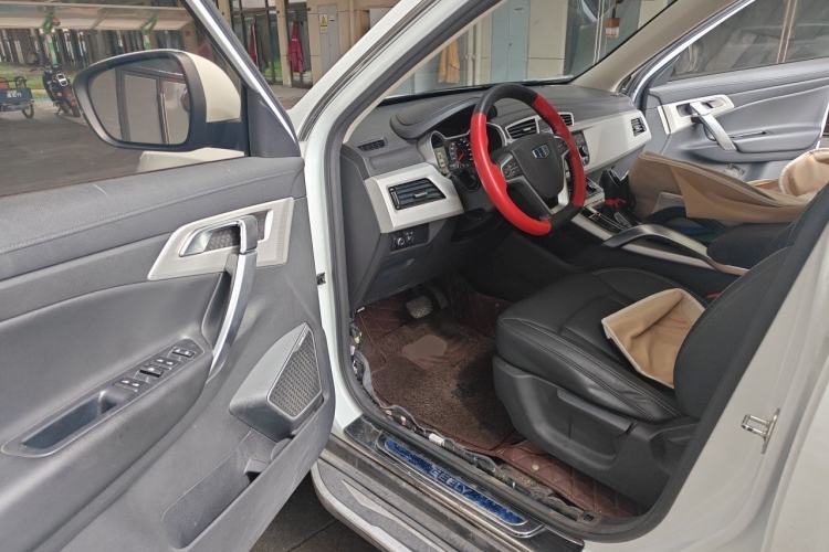 Used Geely Auto Emgrand X7 Sport 2018 1.8TD Automatic Two-Wheel Drive Zhiya Model Driver Seat