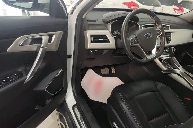 Used Geely Auto Emgrand X7 Sport 2018 1.8TD Automatic Two-Wheel Drive Smart Connect 4G Internet Edition Driver Seat