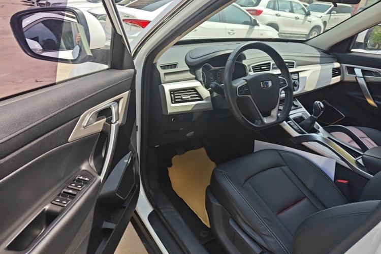 Used Geely Auto Emgrand X7 Sport 2018 2.0L Manual Two-Wheel Drive Zhiya Version Driver Seat