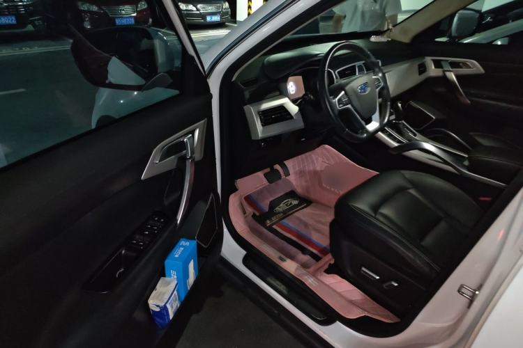Used Geely Auto Emgrand X7 Sport 2018 1.8TD Automatic Two-Wheel Drive Smart 4G Connected Version Driver Seat