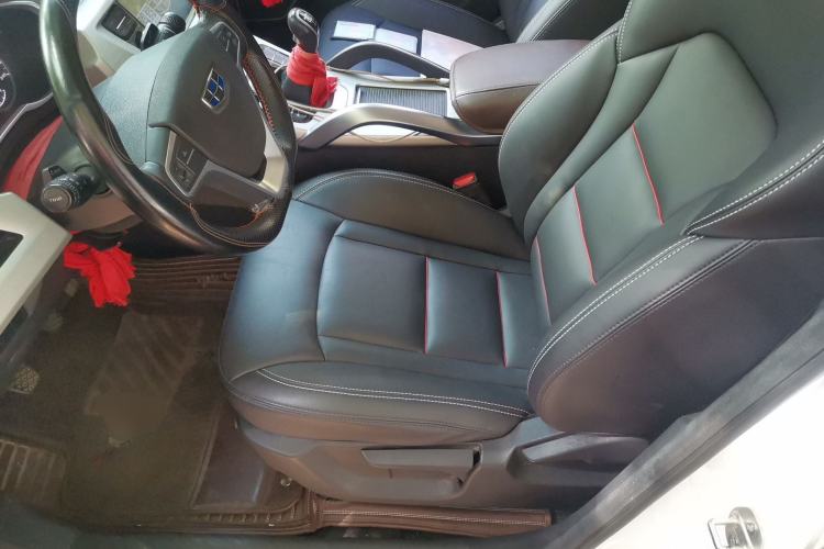 Used Geely Auto Emgrand X7 Sport 2018 1.8TD Manual Two-Wheel Drive Zhiya Model Driver Seat