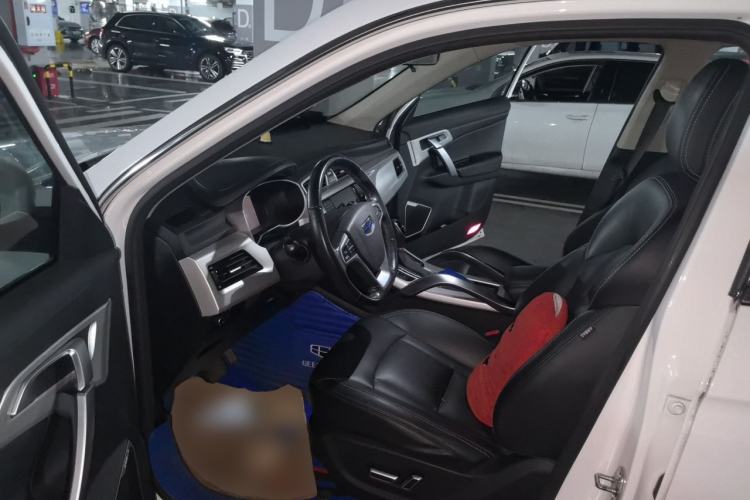 Used Geely Auto Emgrand X7 Sport 2018 1.8TD Automatic Two-Wheel Drive Smart Connect 4G Internet Edition Driver Seat