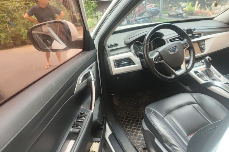 Used Geely Auto Emgrand X7 Sport 2018 1.8TD Automatic Two-Wheel Drive Zhiya Model Driver Seat