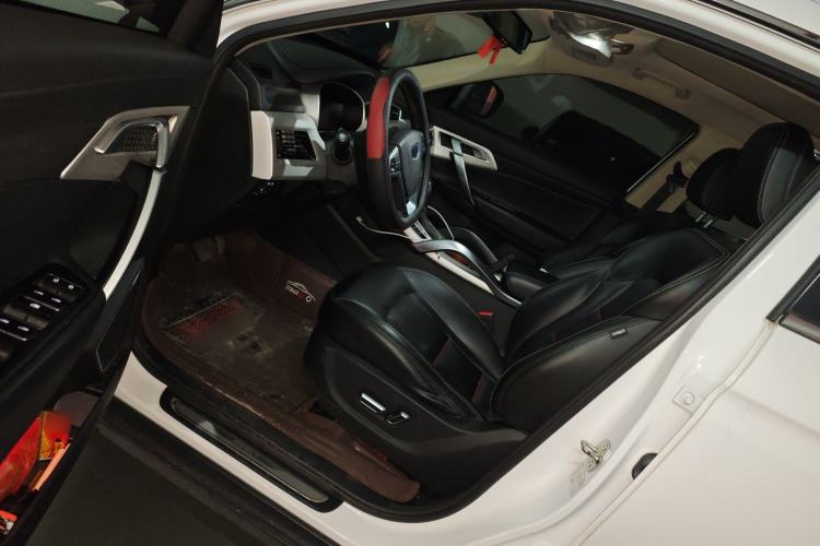Used Geely Auto Emgrand X7 Sport 2018 1.8TD Automatic Two-Wheel Drive Smart 4G Connected Version Driver Seat
