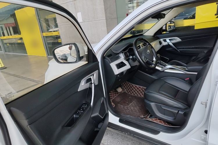 Used Geely Auto Emgrand X7 Sport 2018 1.8TD Automatic Two-Wheel Drive Zhiya Model Driver Seat
