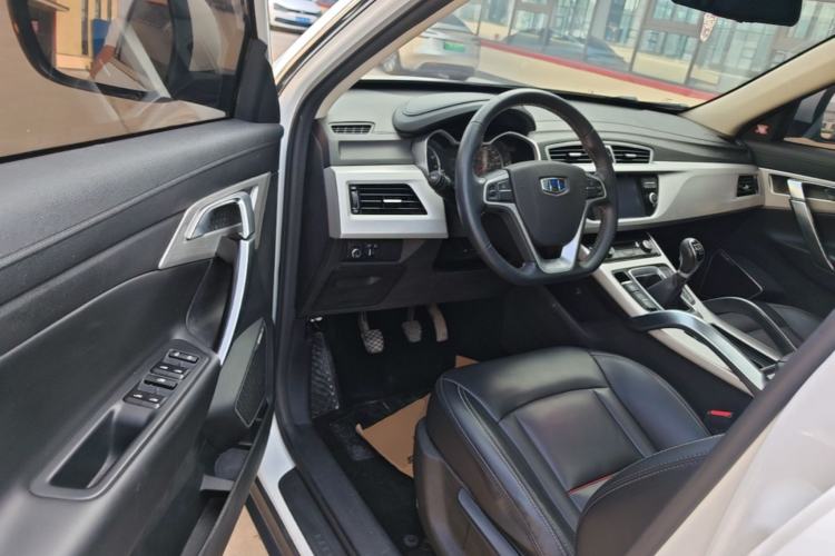 Used Geely Auto Emgrand X7 Sport 2018 2.0L Manual Two-Wheel Drive Zhiya Version Driver Seat