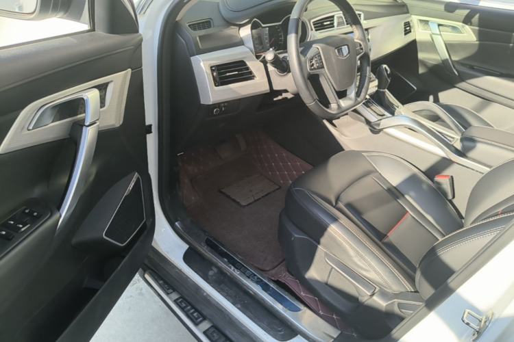Used Geely Auto Emgrand X7 Sport 2018 1.8TD Automatic Two-Wheel Drive Zhiya Model Driver Seat
