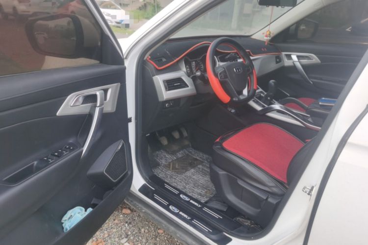 Used Geely Auto Emgrand X7 Sport 2018 2.0L Manual Two-Wheel Drive Zhiya Version Driver Seat