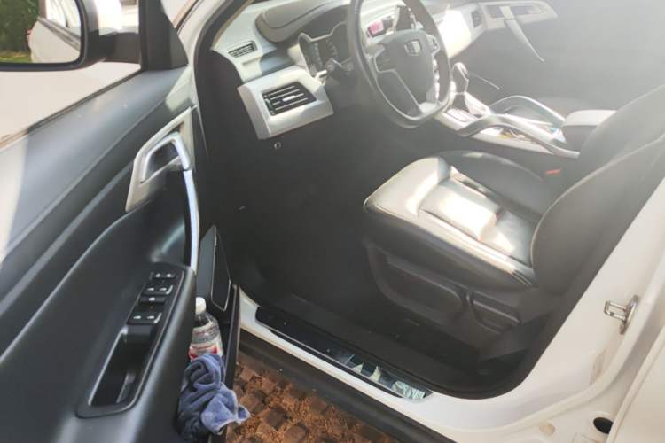 Used Geely Auto Emgrand X7 Sport 2018 1.8TD Automatic Two-Wheel Drive Zhiya Model Driver Seat