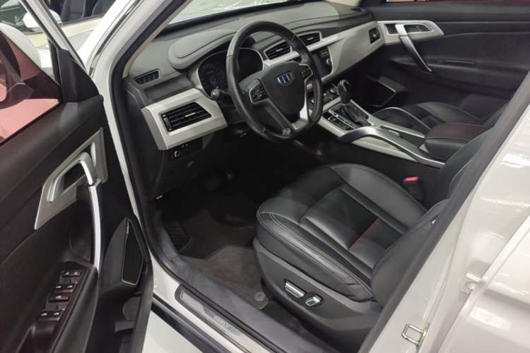 Used Geely Auto Emgrand X7 Sport 2018 1.8TD Automatic Two-Wheel Drive Smart Connect 4G Internet Edition Driver Seat