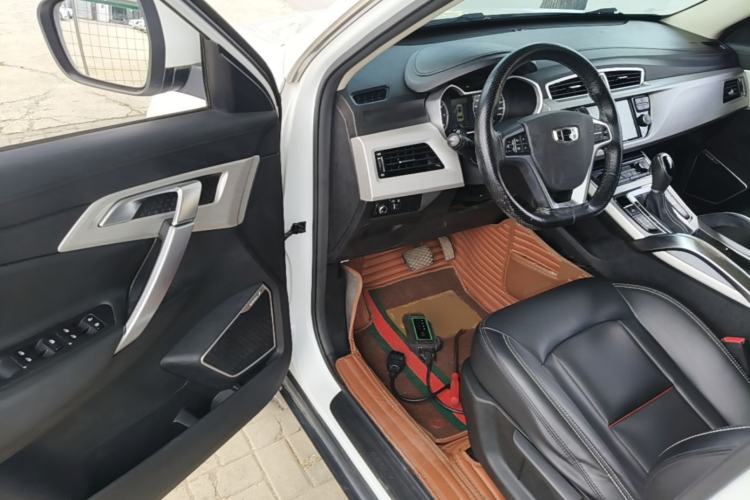 Used Geely Auto Emgrand X7 Sport 2018 1.8TD Automatic Two-Wheel Drive Zhiya Model Driver Seat
