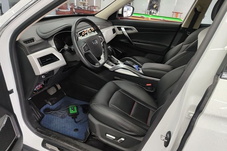 Used Geely Auto Emgrand X7 Sport 2018 1.8TD Automatic Two-Wheel Drive Smart Connect 4G Internet Edition Driver Seat