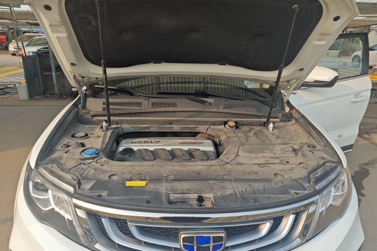Used Geely Auto Emgrand X7 Sport 2018 1.8TD Automatic Two-Wheel Drive Smart Connect 4G Internet Edition Engine Bay