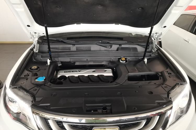 Used Geely Auto Emgrand X7 Sport 2018 1.8TD Automatic Two-Wheel Drive Smart Connect 4G Internet Edition Engine Bay