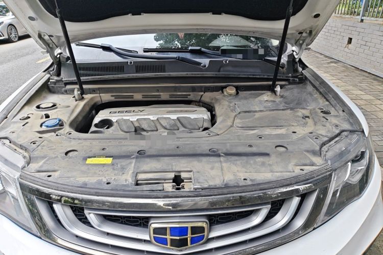 Used Geely Auto Emgrand X7 Sport 2018 1.8TD Automatic Two-Wheel Drive Smart Connect 4G Internet Edition Engine Bay