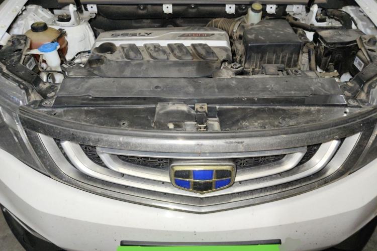 Used Geely Auto Emgrand X7 Sport 2018 1.8TD Automatic All-Wheel-Drive ZhiZun Model with 4G Connectivity Engine Bay