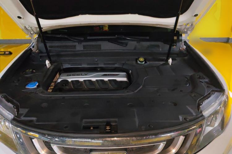 Used Geely Auto Emgrand X7 Sport 2018 1.8TD Automatic Two-Wheel Drive Zhiya Model Engine Bay