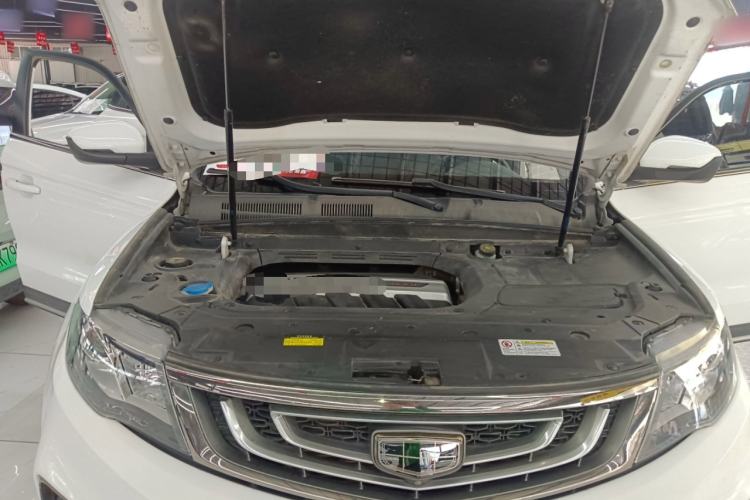 Used Geely Auto Emgrand X7 Sport 2018 1.8TD Automatic Two-Wheel Drive Zhiya Model Engine Bay