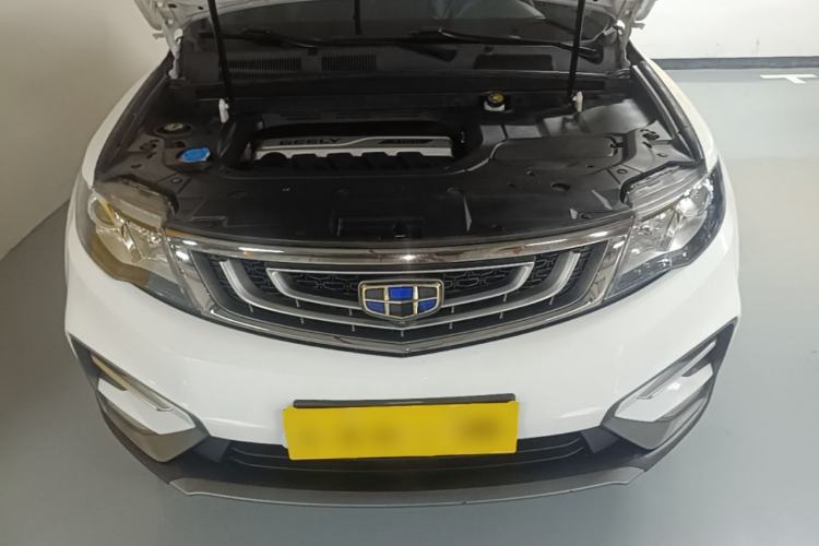 Used Geely Auto Emgrand X7 Sport 2018 1.8TD Automatic Two-Wheel Drive Zhiya Model Engine Bay