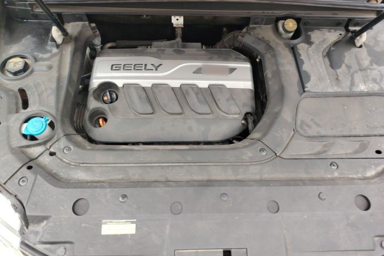 Used Geely Auto Emgrand X7 Sport 2018 1.8TD Automatic Two-Wheel Drive Smart Connect 4G Internet Edition Engine Bay