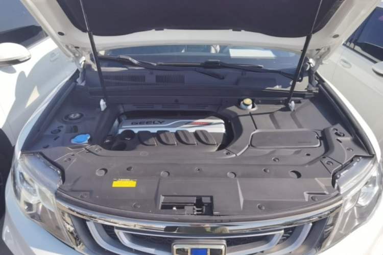 Used Geely Auto Emgrand X7 Sport 2018 1.8TD Automatic Two-Wheel Drive Smart Connect 4G Internet Edition Engine Bay
