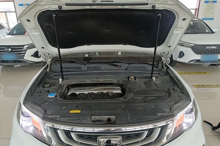 Used Geely Auto Emgrand X7 Sport 2018 1.8TD Automatic Two-Wheel Drive Smart Connect 4G Internet Edition Engine Bay