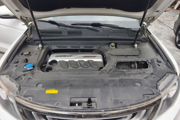 Used Geely Auto Emgrand X7 Sport 2018 1.8TD Automatic Two-Wheel Drive Smart Connect 4G Internet Edition Engine Bay