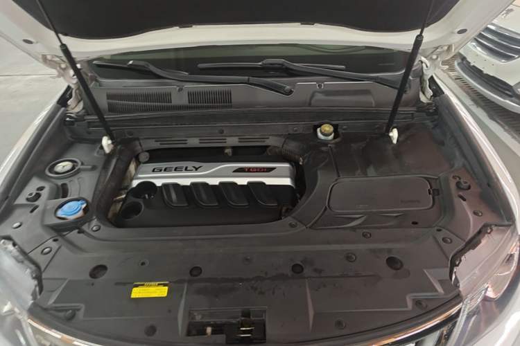 Used Geely Auto Emgrand X7 Sport 2018 1.8TD Automatic Two-Wheel Drive Smart 4G Connected Version Engine Bay