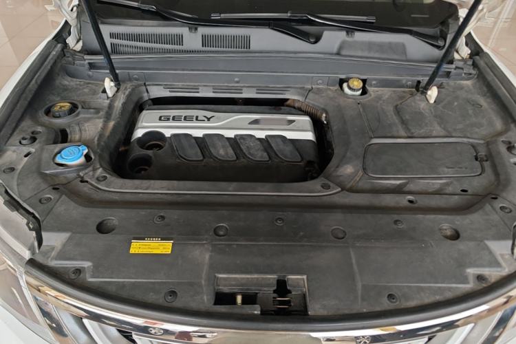 Used Geely Auto Emgrand X7 Sport 2018 1.8TD Automatic Two-Wheel Drive Smart Connect 4G Internet Edition Engine Bay