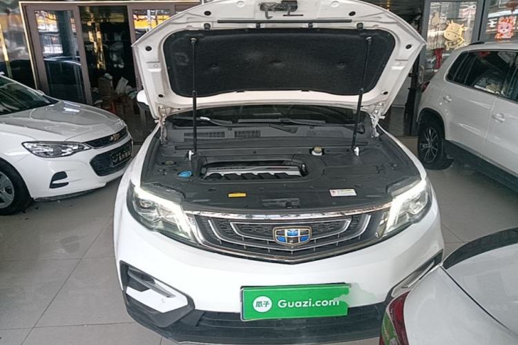 Used Geely Auto Emgrand X7 Sport 2018 1.8TD Automatic Two-Wheel Drive Smart Connect 4G Internet Edition Engine Bay