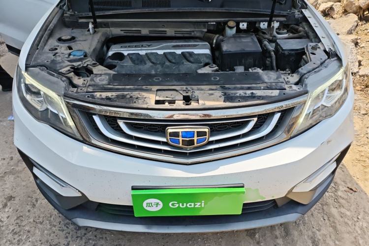 Used Geely Auto Emgrand X7 Sport 2018 1.8TD Automatic Two-Wheel Drive Smart Connect 4G Internet Edition Engine Bay
