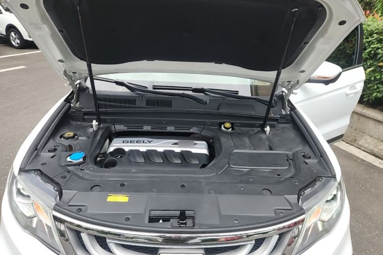 Used Geely Auto Emgrand X7 Sport 2018 1.8TD Automatic Two-Wheel Drive Smart 4G Connected Version Engine Bay