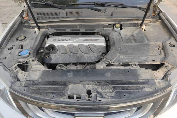 Used Geely Auto Emgrand X7 Sport 2018 1.8TD Automatic Two-Wheel Drive Smart Connect 4G Internet Edition Engine Bay