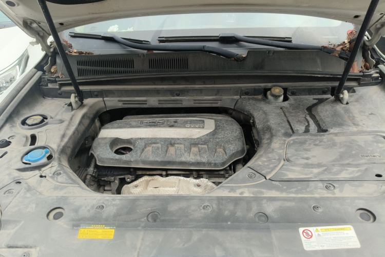 Used Geely Auto Emgrand X7 Sport 2018 2.0L Manual Two-Wheel Drive Zhiya Version Engine Bay