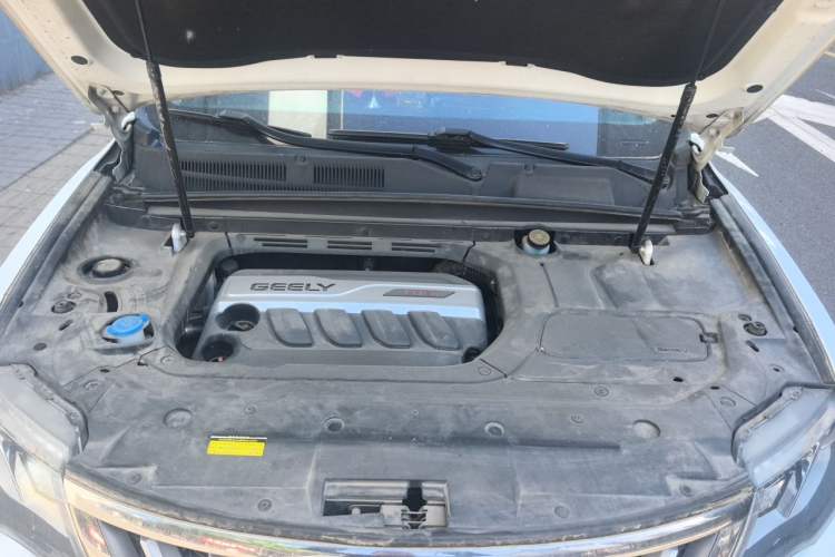 Used Geely Auto Emgrand X7 Sport 2018 1.8TD Automatic Two-Wheel Drive Zhiya Model Engine Bay