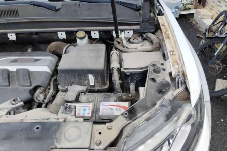 Used Geely Auto Emgrand X7 Sport 2018 1.8TD Automatic Two-Wheel Drive Zhiya Model Engine Bay Left