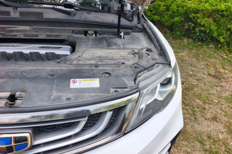 Used Geely Auto Emgrand X7 Sport 2018 1.8TD Automatic Two-Wheel Drive Smart 4G Connected Version Engine Bay Left