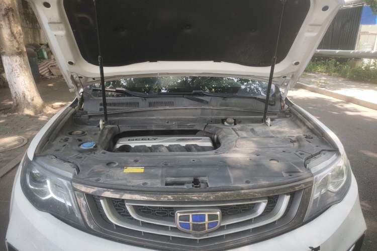 Used Geely Auto Emgrand X7 Sport 2018 1.8TD Automatic Two-Wheel Drive Smart 4G Connected Version Engine Bay
