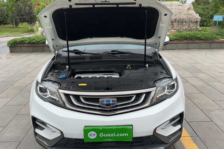 Used Geely Auto Emgrand X7 Sport 2018 1.8TD Automatic Two-Wheel Drive Smart Connect 4G Internet Edition Engine Bay