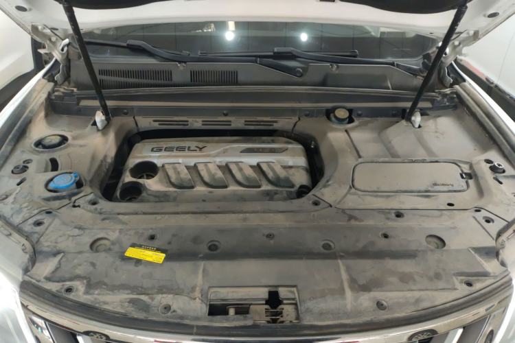 Used Geely Auto Emgrand X7 Sport 2018 1.8TD Automatic Two-Wheel Drive Smart Connect 4G Internet Edition Engine Bay