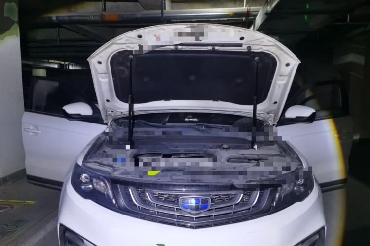 Used Geely Auto Emgrand X7 Sport 2018 1.8TD Automatic Two-Wheel Drive Smart Connect 4G Internet Edition Engine Bay