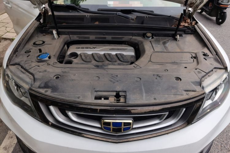 Used Geely Auto Emgrand X7 Sport 2018 1.8TD Manual Two-Wheel Drive Zhiya Model Engine Bay