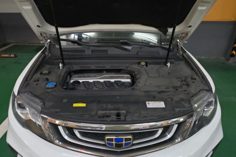 Used Geely Auto Emgrand X7 Sport 2018 1.8TD Automatic Two-Wheel Drive Smart Connect 4G Internet Edition Engine Bay