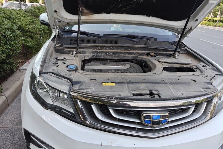 Used Geely Auto Emgrand X7 Sport 2018 2.0L Manual Two-Wheel Drive Zhiya Version Engine Bay Right